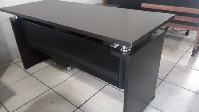 Oficina Modelo GM-137 - Mobiliario Corporativo & Oficinas